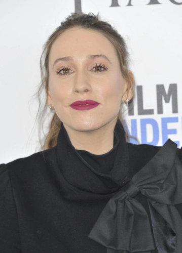 Сара Сазерленд