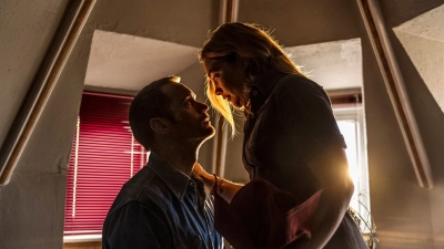 Терроризм и скрытая эротика: чем еще поражает сериал «Маленькая барабанщица»