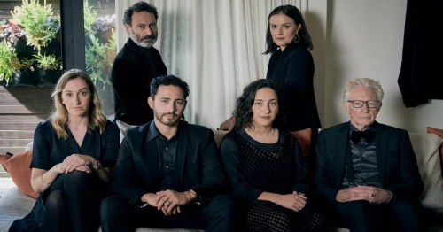 В семье не без скандала: 5 сериалов, где родные плохо ладят (но стараются!)