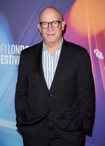 Алекс Гибни