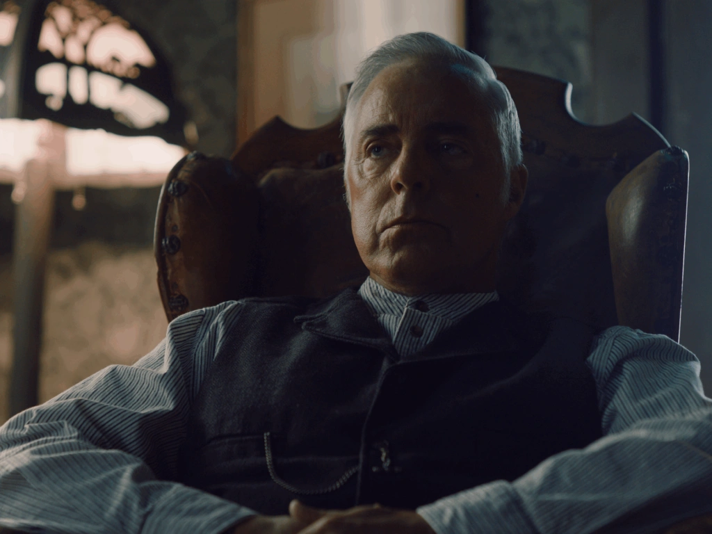 Анатомия вампира, или Семейный культ: знакомимся с хоррором «Наследники Ван Хельсинга. Проклятие Дракулы»