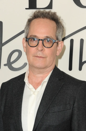 Том Холландер