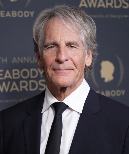 Скотт Бакула