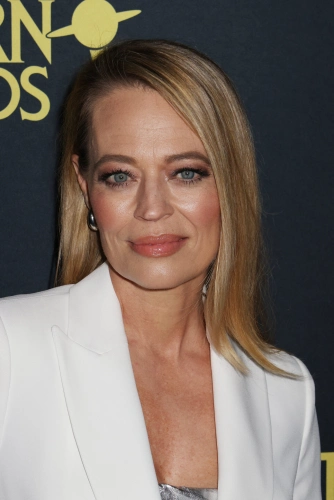 Джери Райан