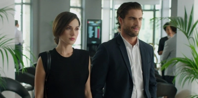 Обмани, но останься: смотрим детективный ромком про мошенников «Искусство обмана»