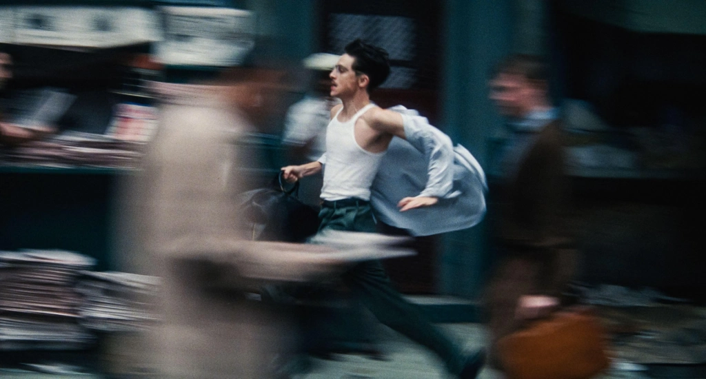 В «Клубе 300»: «Марти Великолепный» бьет кассовые рекорды студии A24