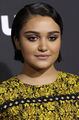 Ариэла Барер