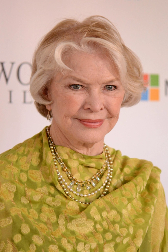 Эллен Бёрстин