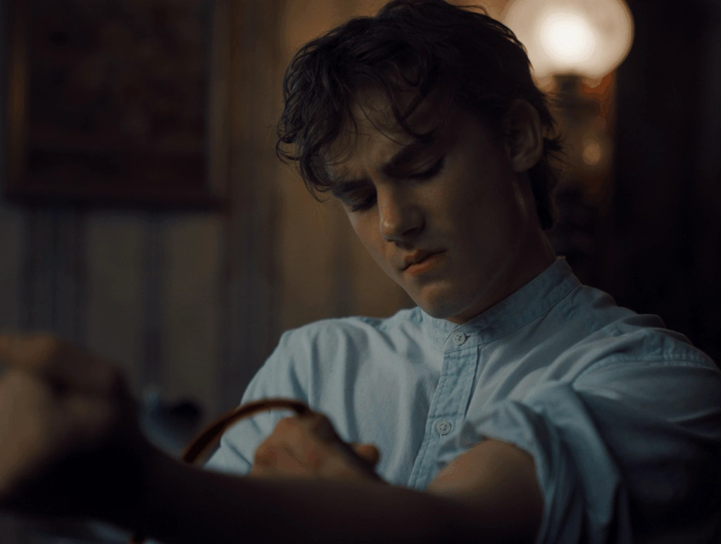 Анатомия вампира, или Семейный культ: знакомимся с хоррором «Наследники Ван Хельсинга. Проклятие Дракулы»