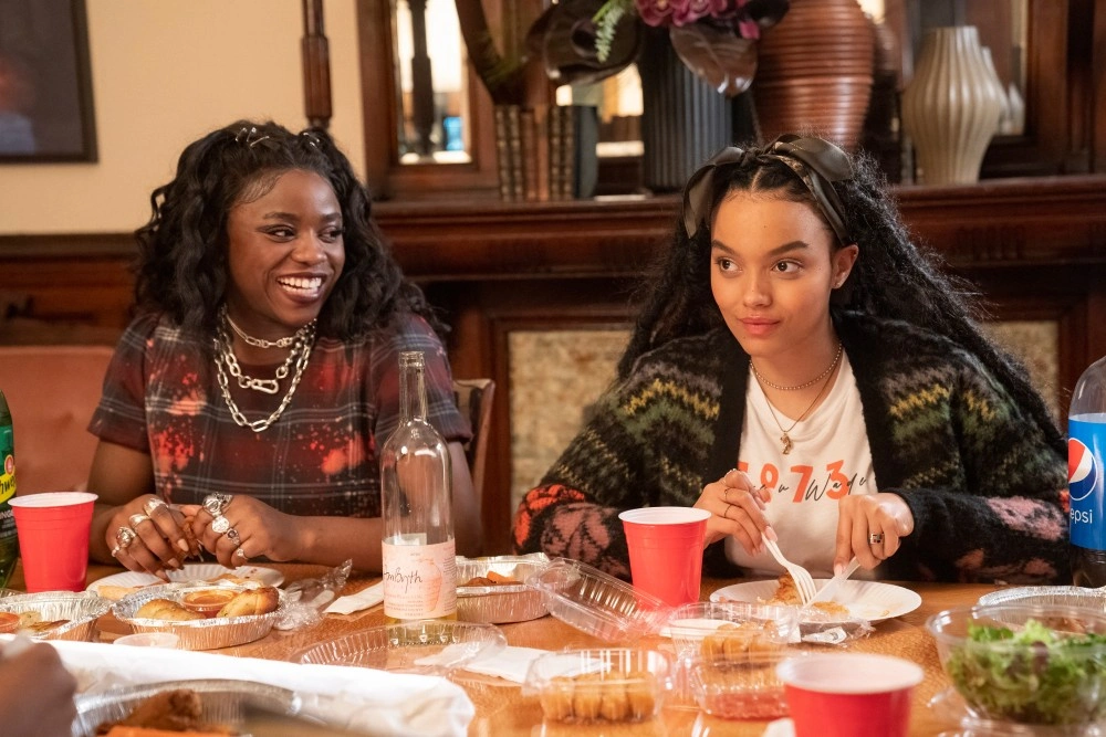 Джи-Джи, у нас отмена: Чем&nbsp;удивляет второй сезон «Сплетницы»