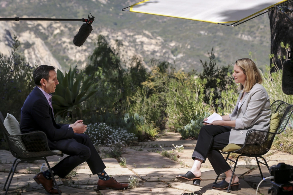 Об убийствах… со смехом: «Сторона защиты» и еще 4 необычных тру-крайм проекта