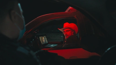 Нео-вестерн о безумии в эпоху ковида: почему нельзя пропустить новый фильм Ари Астера «Эддингтон»