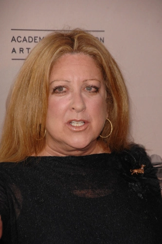 Элейн Бузлер