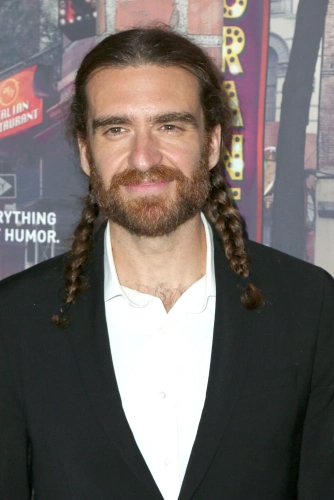 Джордж Бейзил