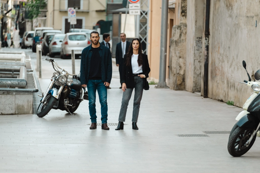 Джан Яман и «Мисс Италия»: 5 причин посмотреть сериал «Фиолетовый как море»