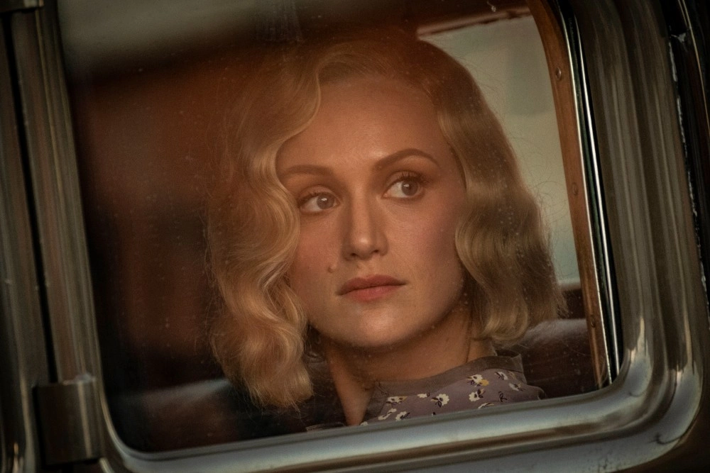 5 роскошных сериалов с готической атмосферой