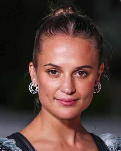 Алисия Викандер