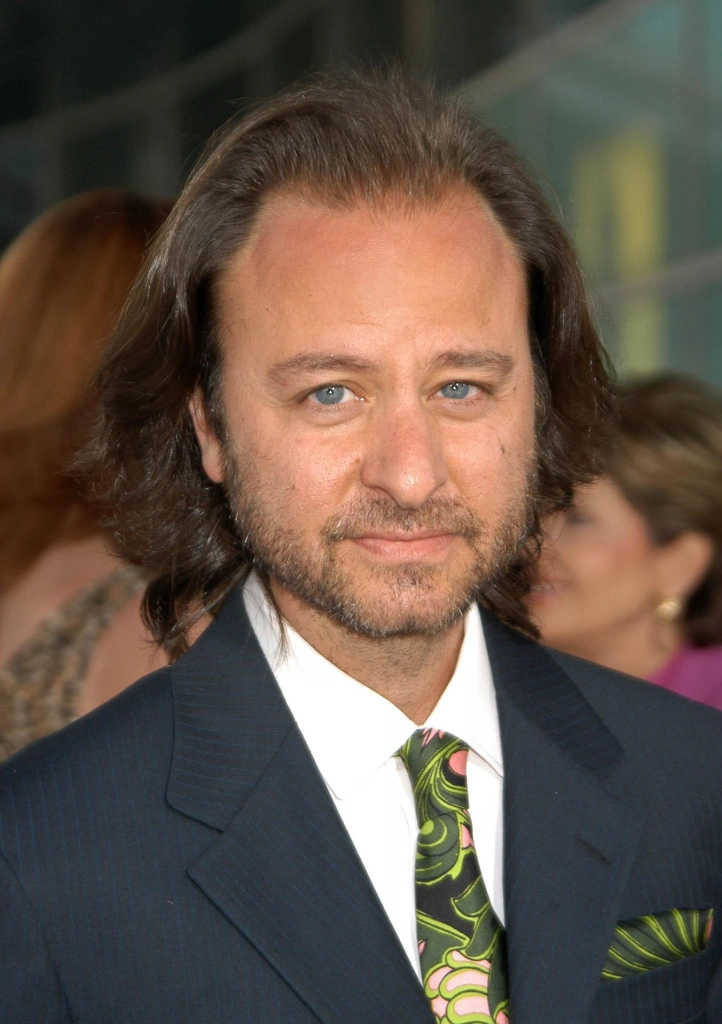 Фишер Стивенс