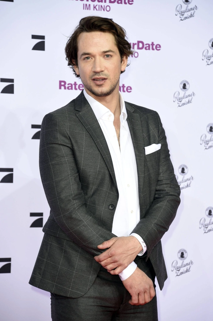 Марк Бенжамин