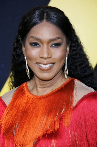 Анджела Бассетт