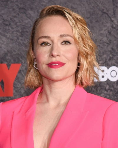 Сара Голдберг