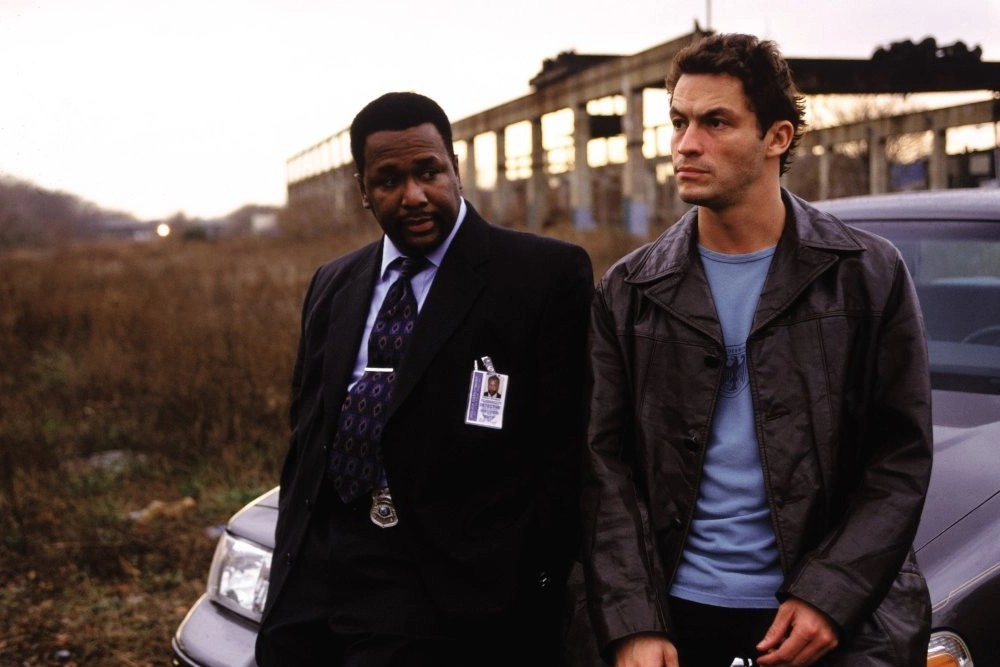 8 сериалов, в которых хочется побывать