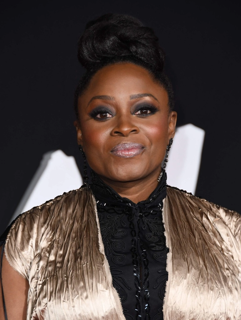 Идара Виктор