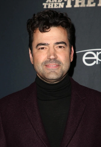 Рон Ливингстон