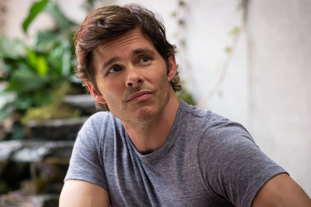 «Это счастье — работать с такими легендами»: Джеймс Марсден о съемках в «Противостоянии»