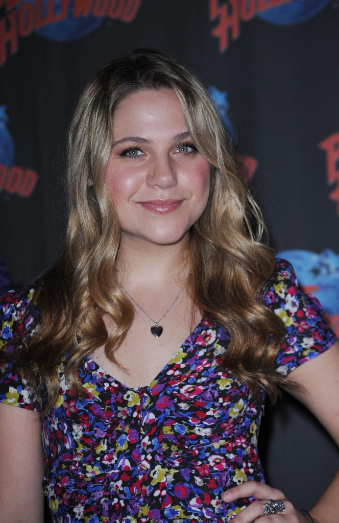 Лорен Коллинз