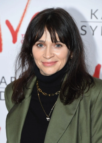 Шарлин Маккенна