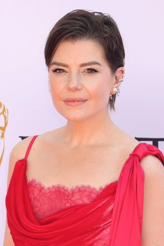 Эйми-Ффион Эдвардс