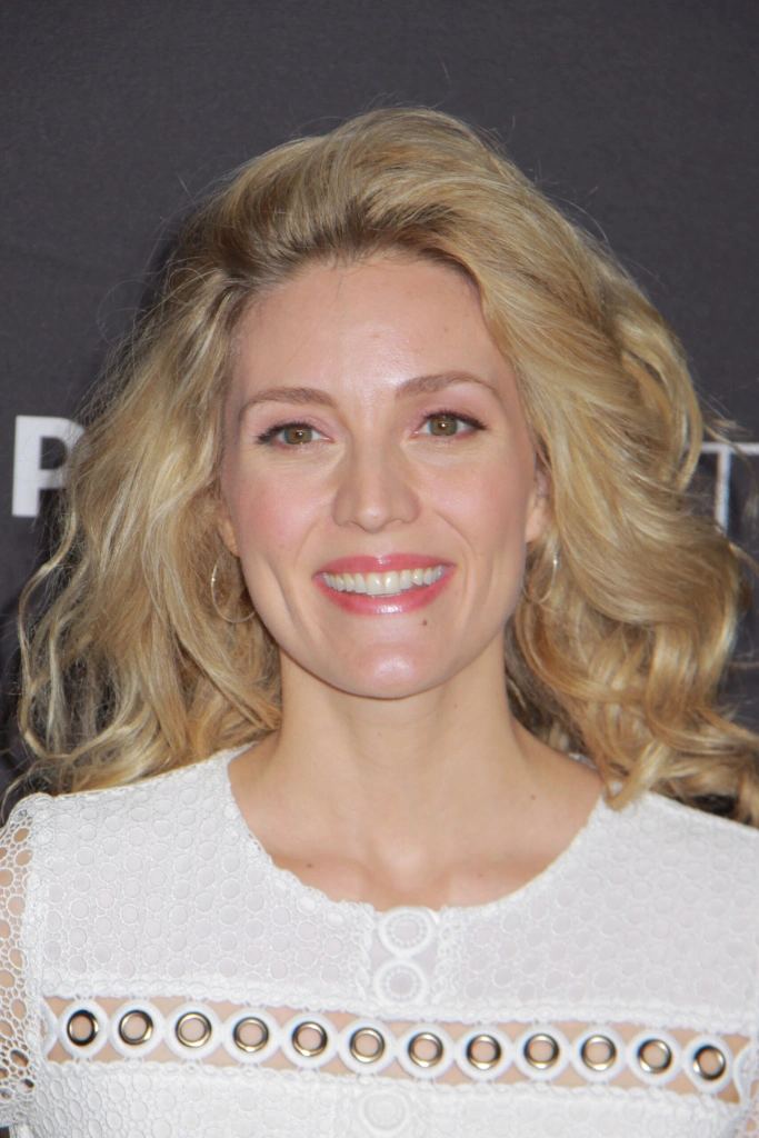 Эвелин Брошу