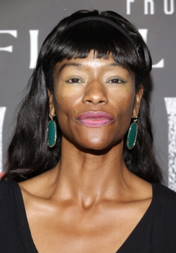 Суфе Брэдшоу