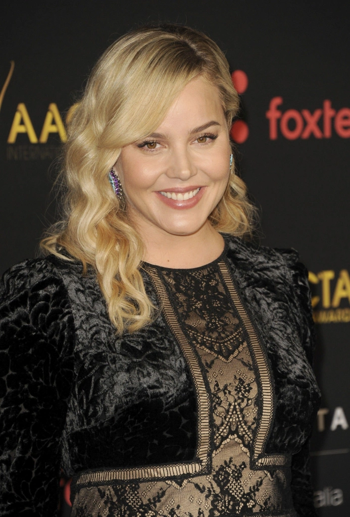 Эбби Корниш