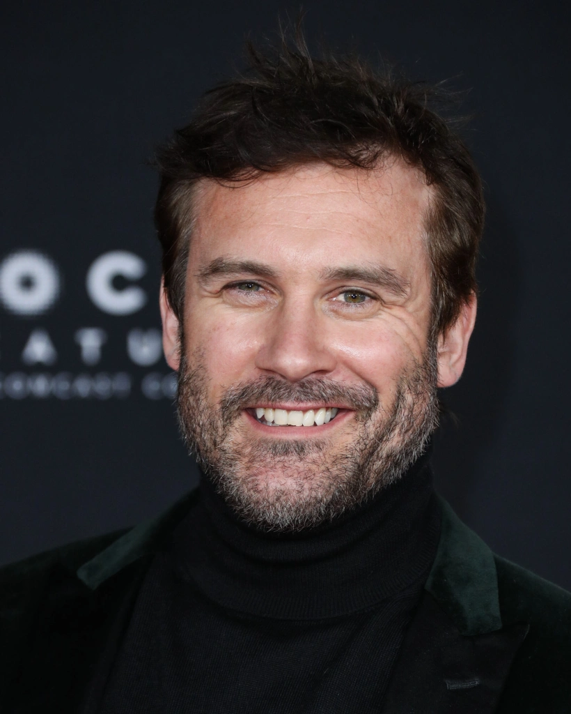 Клайв Стэнден