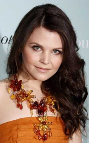 Джиннифер Гудвин