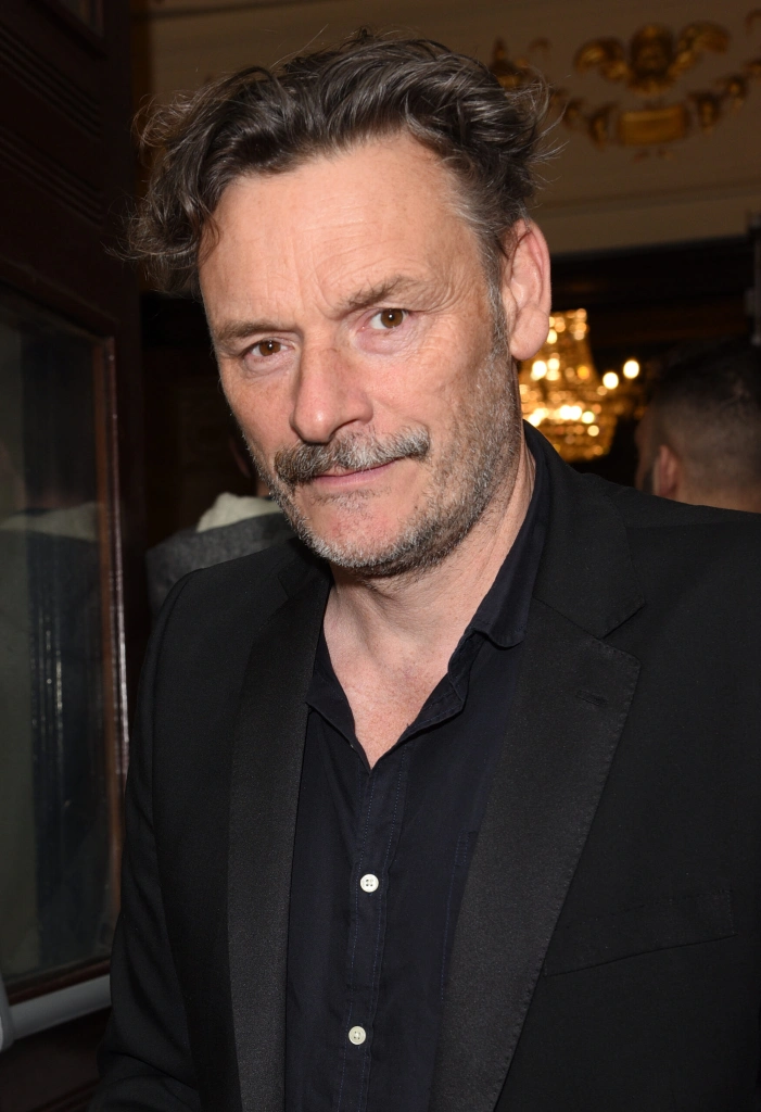 Джулиан Бэррэтт