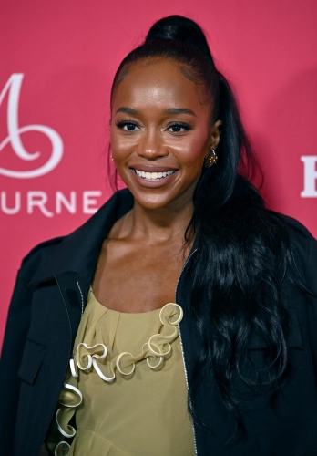 Эйджа Наоми Кинг