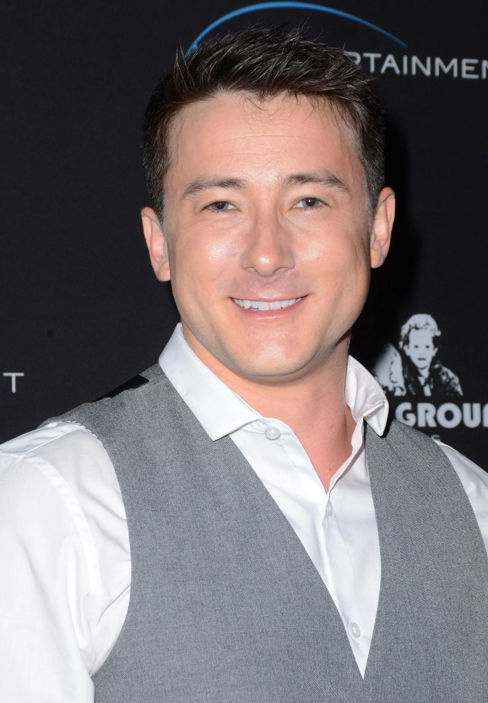 Алекс Фрост