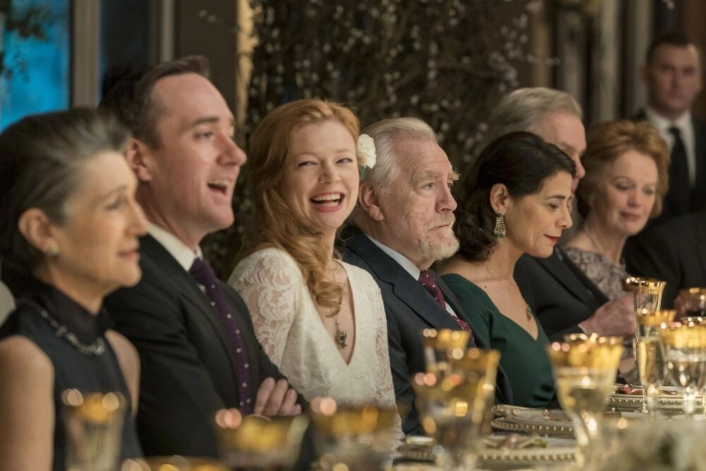 Дед с батей сцепились: Какими приемами сериал «Наследники» удерживает ваше внимание