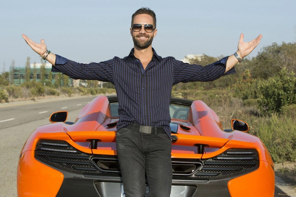 От раритетов до концепт-каров: 8 лучших машин из современных сериалов