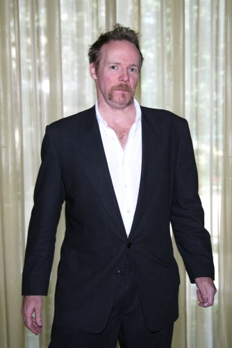 Джонатан Хенсли