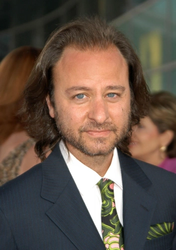 Фишер Стивенс