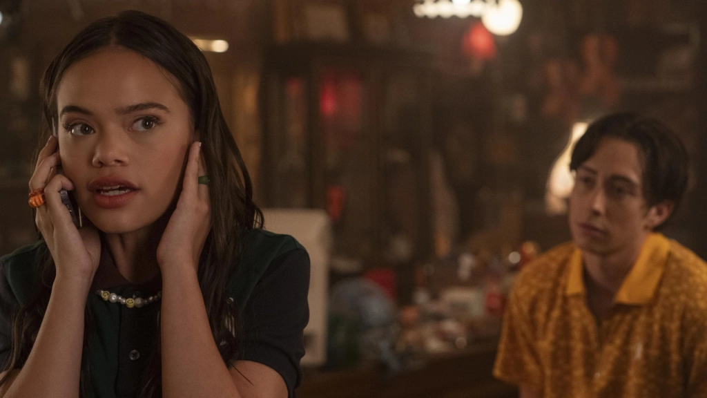 «Милые обманщицы: Летняя школа»: бойкий слэшер с женским лицом