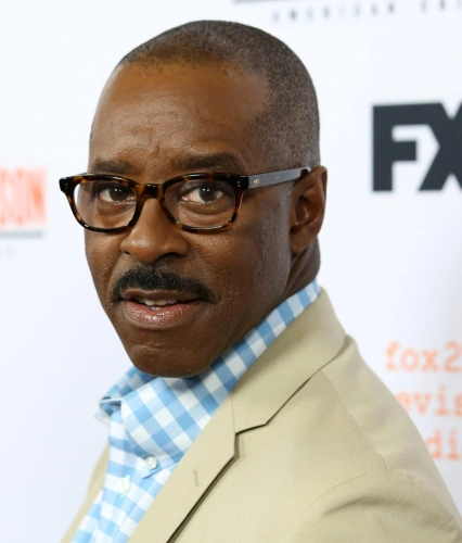 Кортни Б. Вэнс