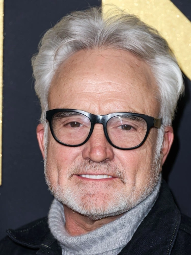 Брэдли Уитфорд