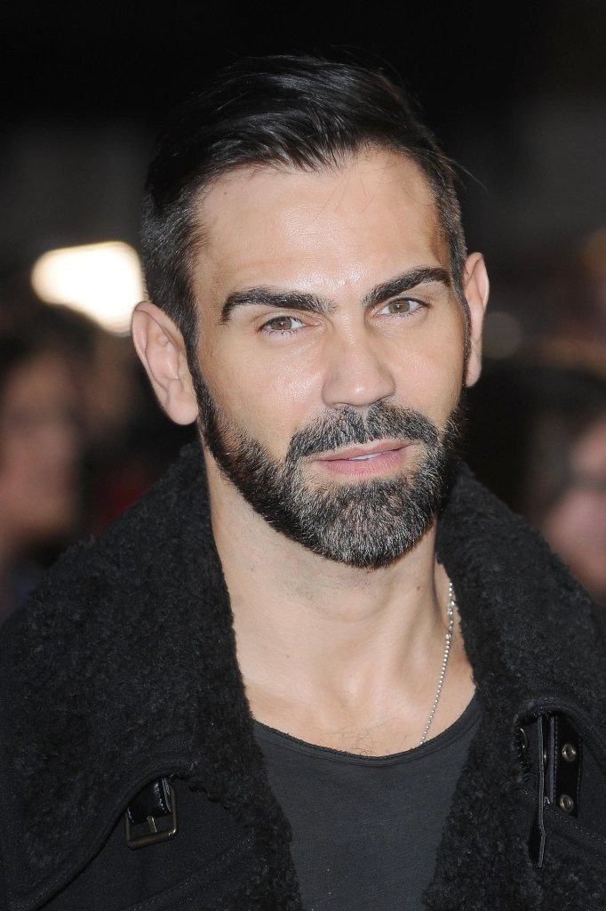 Том Бенедикт Найт