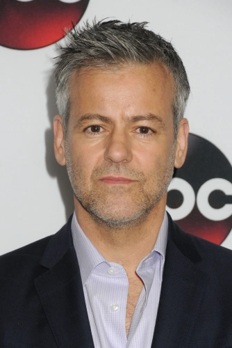 Руперт Грейвз