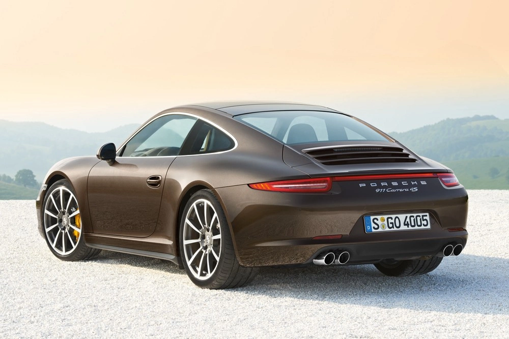 От раритетов до концепт-каров: 8 лучших машин из современных сериалов